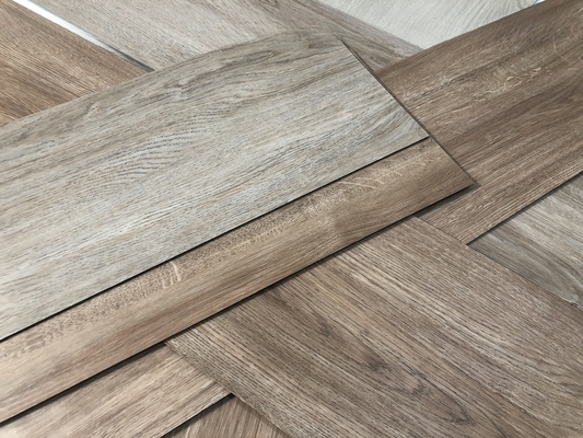 Hospital's Ultimate Solution Ultra-Thin Waterproof LVT Wood Stair Tread Vinyl Tiles