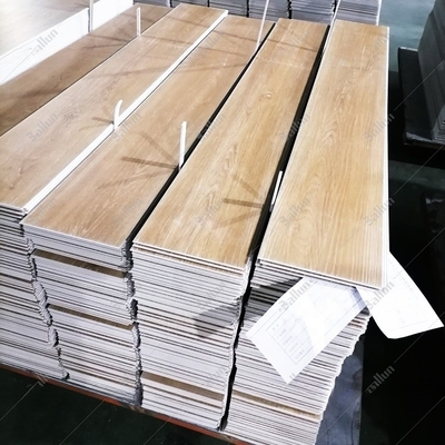 2-6mm Thick LVT Wood Flooring Modern Design Style Waterproof Luxury Vinyl Plank Click