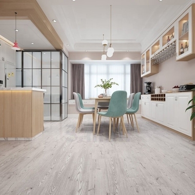 Customized Unilin Click Lock Luxury Vinyl Plank Flooring Easy Installation Guaranteed