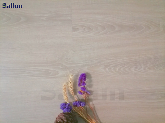 UV Cured Coating SPC Flooring with Modern Wood Texture Design and Solid Core Material