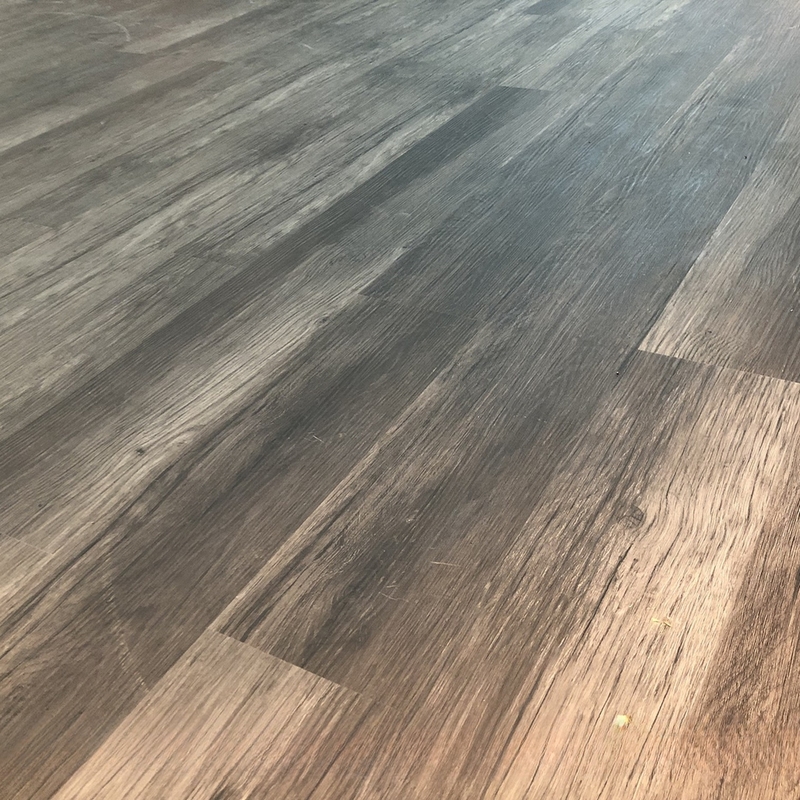 Supermarket Ultra-Thin LVT Vinyl Flooring with CE Certificate and Easy Click Design